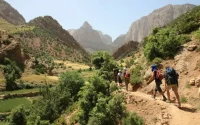 Bloqués au Maroc, des Québécois profitent d'une randonnée dans les montagnes