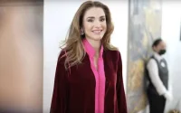 La reine Rania de Jordanie sublime dans un caftan marocain (vidéo)
