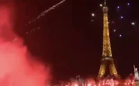 Ambiance de folie à Paris : les supporters du Wydad mettent le XVIe arrondissement au rythme du Maroc