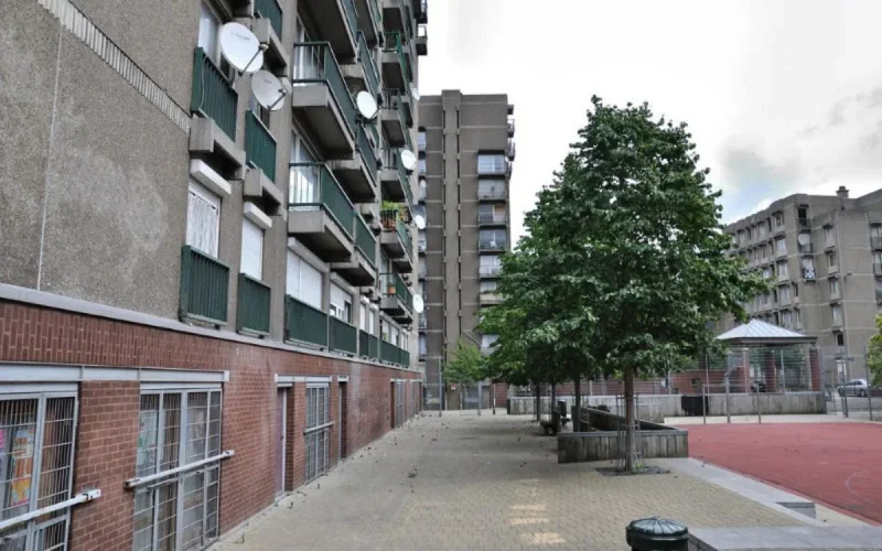 Bruxelles : une chute fatale et de nombreuses zones d'ombre