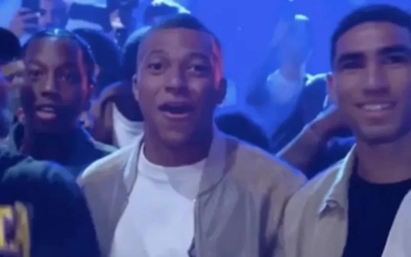 Achraf Hakimi choqué par le puissant KO de Doumbé (vidéo)