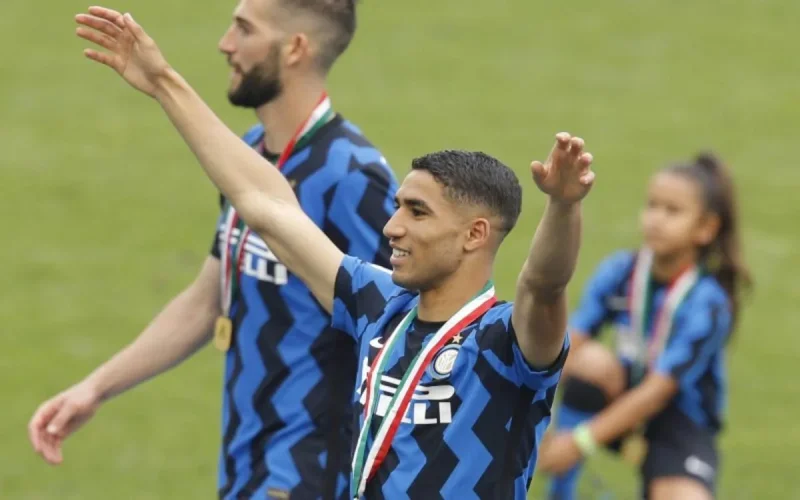 Le PSG fait monter les enchères pour recruter Achraf Hakimi