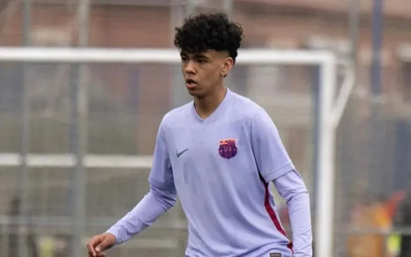 Le Bayern Munich proche de signer le prodige marocain Adam Aznou 