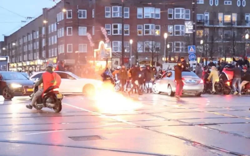 Pays-Bas : affrontements entre la police et des supporters après la victoire du Maroc