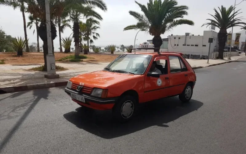Agadir fait la chasse aux vieux taxis