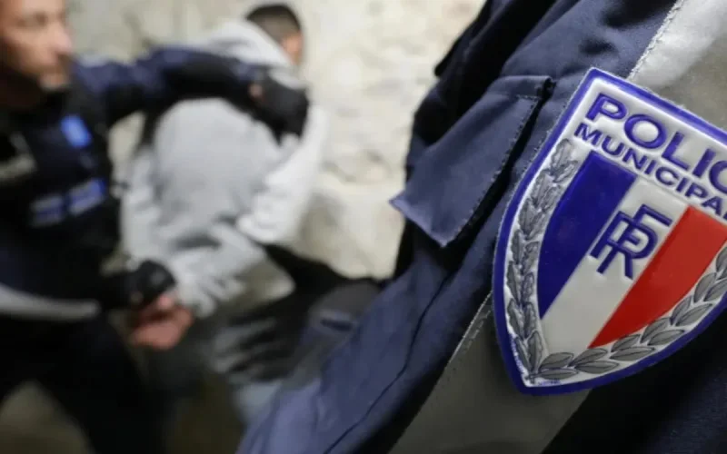 "Sale arabe, je vais te découper en morceaux » : agression raciste au Cannet