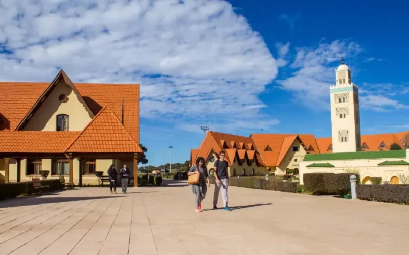 Maroc : l'école Al Akhawayn (Ifrane) au cœur d'une vive polémique