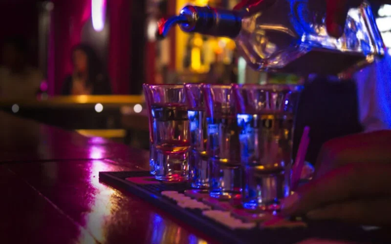 Maroc : à l'approche des fêtes, alerte sur l'alcool frelaté