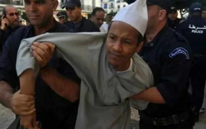  « L'Algérie s'est libérée avec les armes du Maroc »