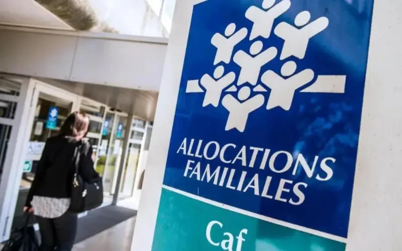 Allocations familiales en France : des étrangers en règle exclus