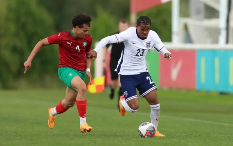 Football : le Maroc arrache une pépite à l'Algérie 