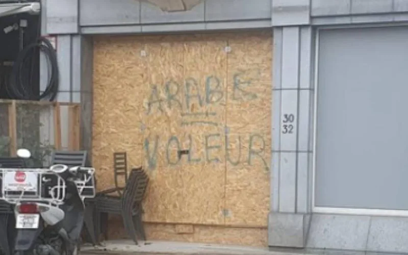 « Arabe = voleur » : un tag raciste choque Jette (Belgique)