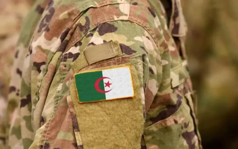 La revue El Djeich accuse le Maroc d'attaquer l'Algérie sur Facebook