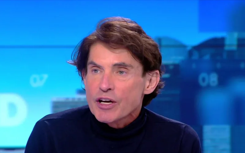 Arno Klarsfeld et les « rafles » d'immigrés sur CNews : la justice saisie