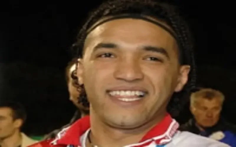 Ahmed Ajeddou dans l'équipe type arabe 2006