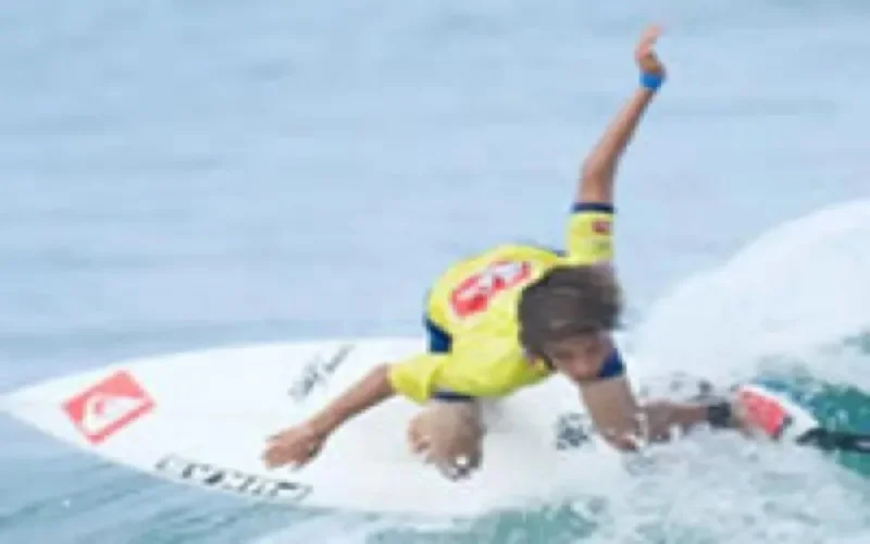 Surf : Un Marocain à Hawaï