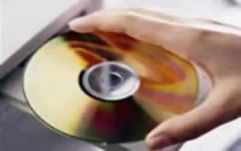 Piratage : 2,1 millions de CD saisis en 2006 
