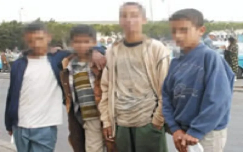 Des enfants dans l'enfer de la rue