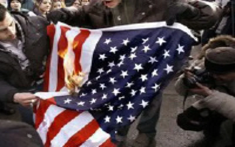 Echauffourées à Rabat en fin de manifestation contre la guerre en Irak