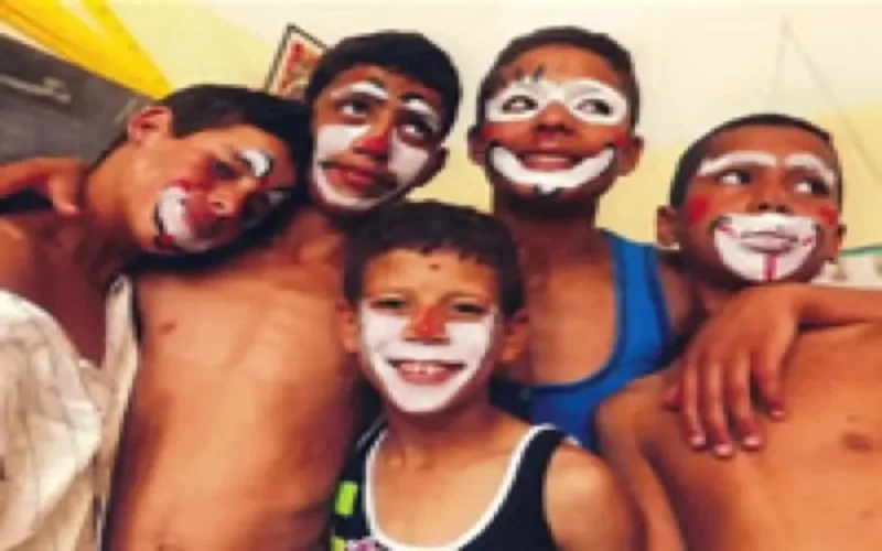 Le cirque redonne des ailes aux piafs