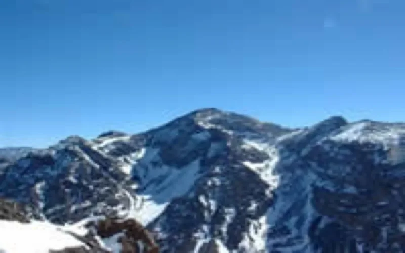 Une mamy anglaise veut escalader le Toubkal