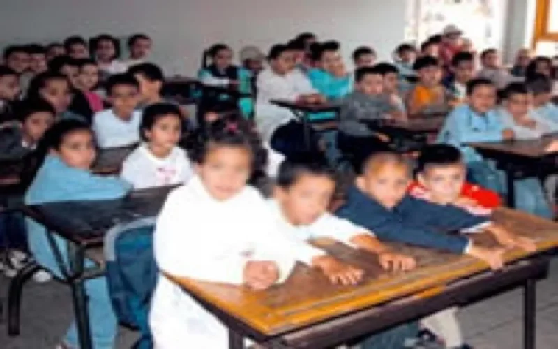 400.000 bourses pour les primaires d'ici septembre 2008