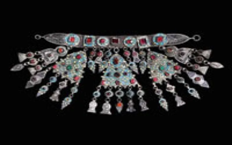 Les associations berbères de France asignent Christie's France en justice