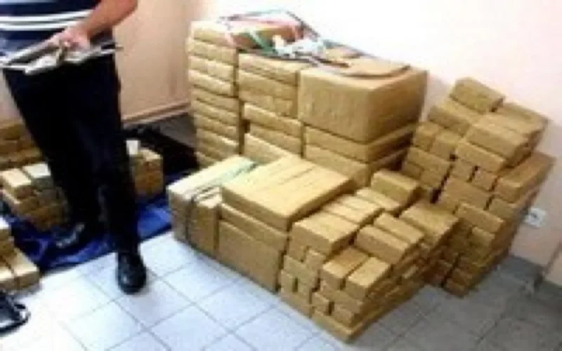 Démantèlement d'un réseau de trafic de drogue entre le Maroc et les Pays-Bas