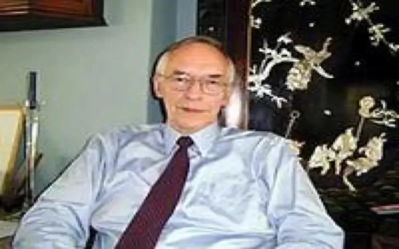 Peter van Walsum estime l'indépendance du Sahara irréaliste