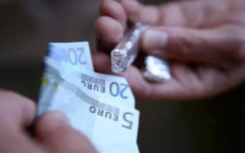 Un Marocain condamné à 2 ans de prison pour vente de drogue à Bruxelles