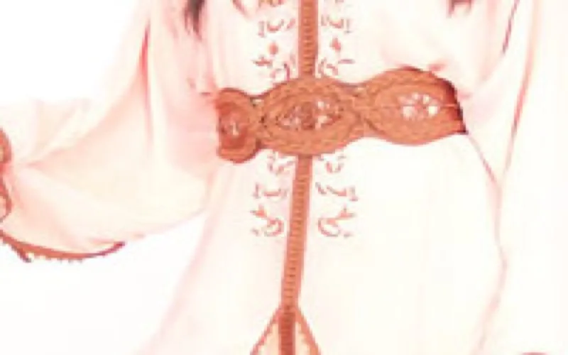 Gendy Touria présente sa collection d'été à Port-Marly