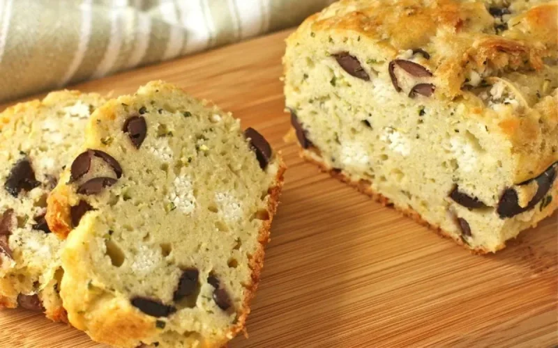 Cake au fromage de chèvre et aux olives