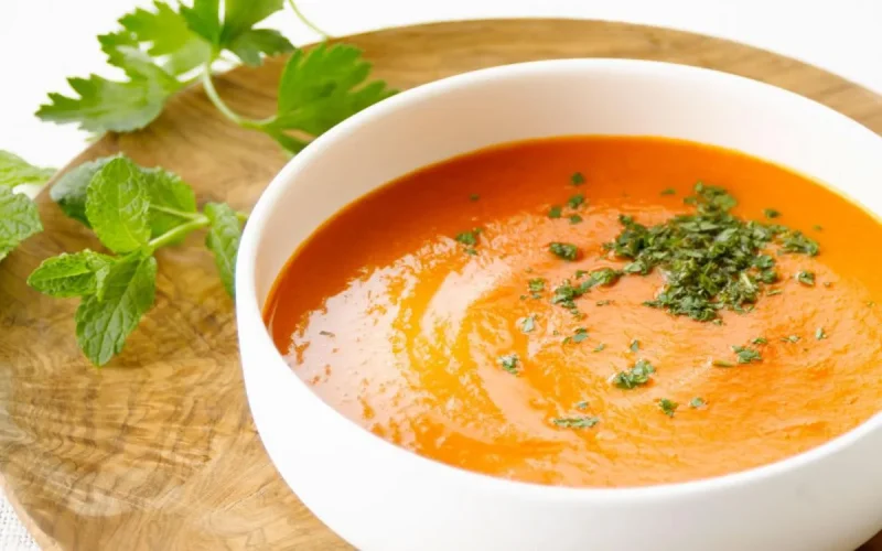 Soupe aux tomates et au lait 
