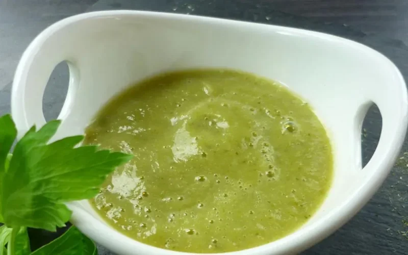 Soupe de courgette au safran 