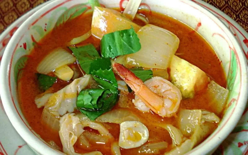 Soupe aux crevettes et aux légumes 