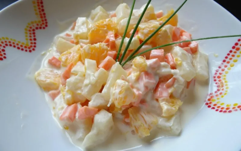 Salade d'ananas, maïs et thon 