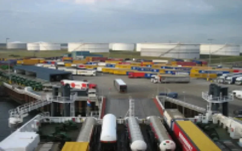 Des clandestins marocains retrouvés dans le port de Rotterdam