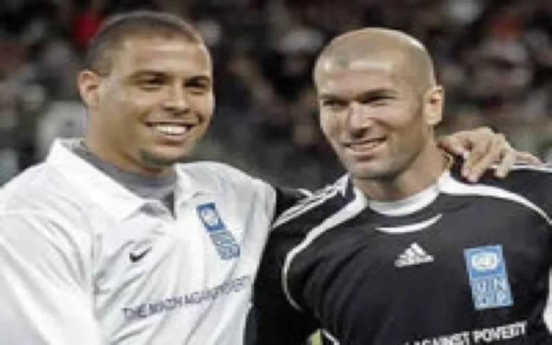 Zidane et Ronaldo ensemble au "Match contre la pauvreté" à Fès