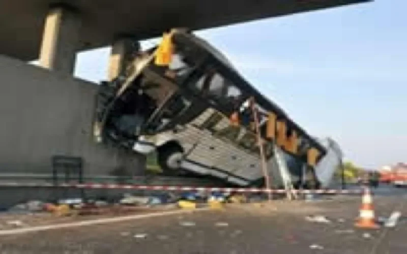 Accident de car sur l'A10 : le gérant écroué 
