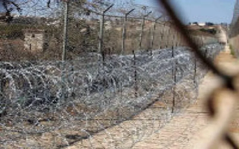 Le "mur" de Melilla détruit par l'orage