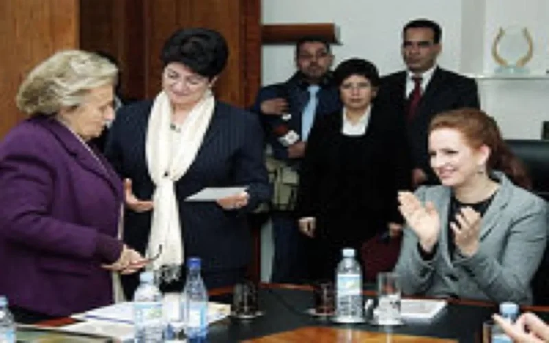 Bernadette Chirac fait un don pour la lutte contre le cancer