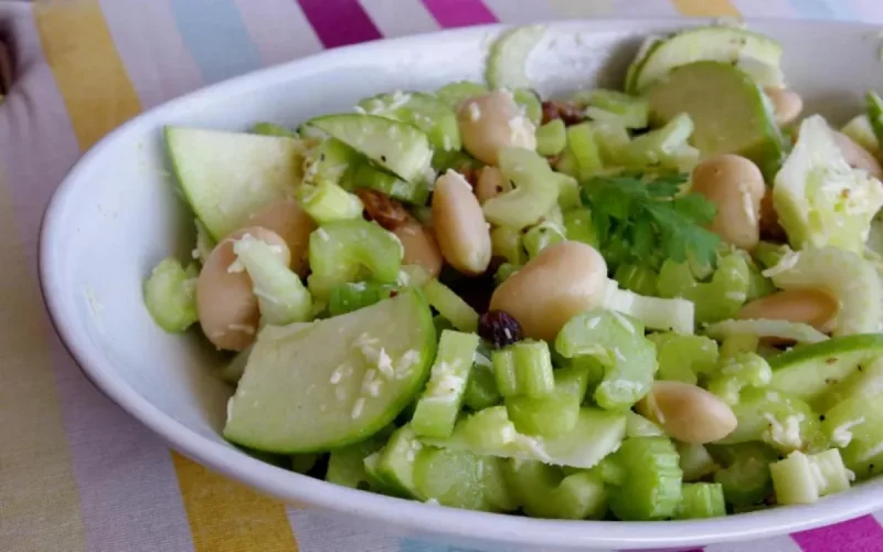 Salade de champignons au céleri 
