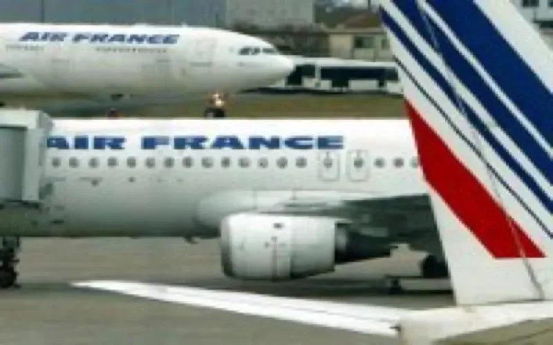 Une jeune femme d'origine marocaine, parmi les passagers de l'Airbus d'Air France
