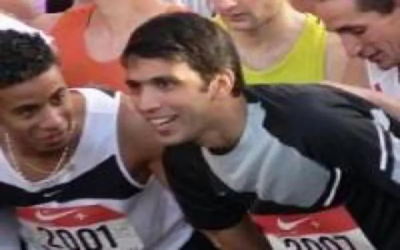 Boston : Hicham El Guerrouj court pour le Maroc