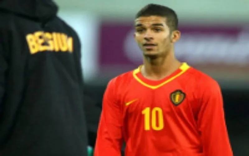 Mehdi Carcela reste en Belgique