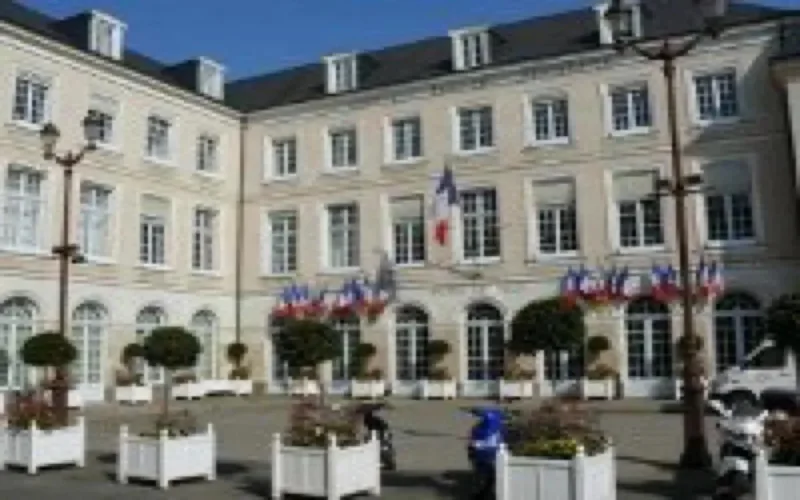 Des MRE manifestent contre le polisario au Mans