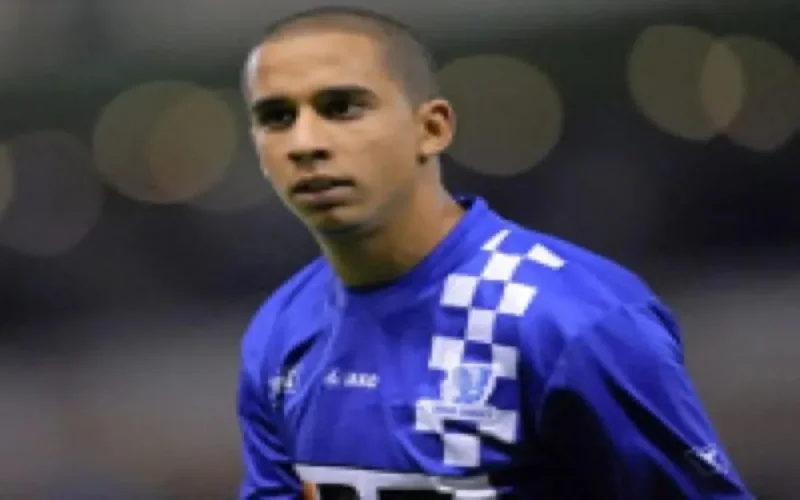 Yassine El Ghanassy prolonge à Gand