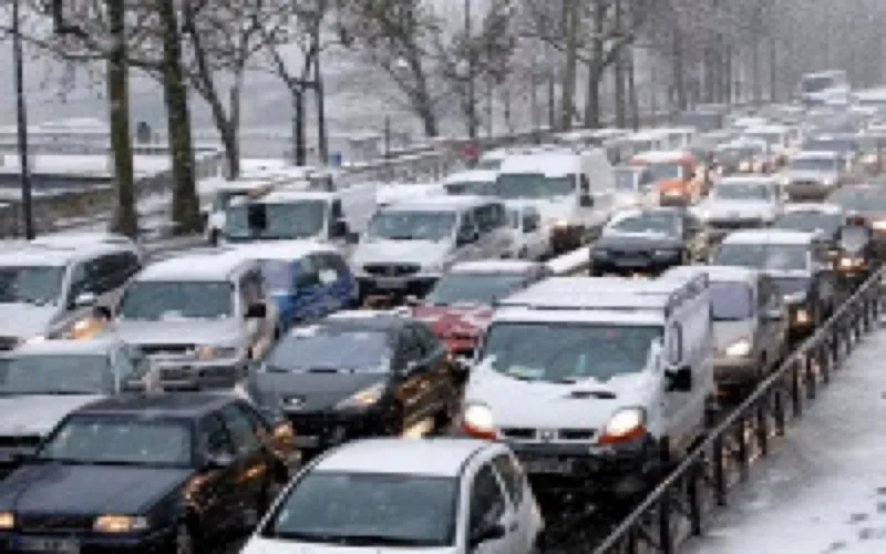 Brice Hortefeux annule sa visite au Maroc