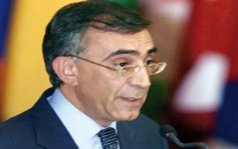 Omar Azziman présente son plan de régionalisation