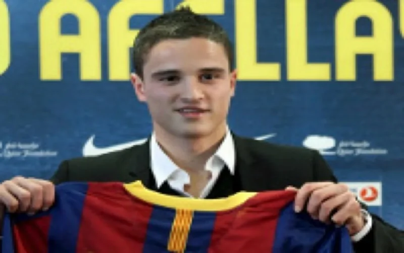 Le FC Barcelone présente Ibrahim Afellay